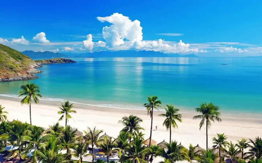 Biển Mỹ Khê nằm trong top những bãi biển đẹp nhất hành tinh